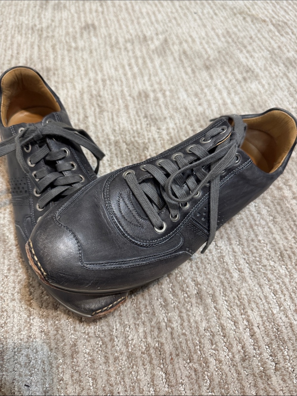 Magnanni Men’s Size 8 Black Leather Low Top Lace Up Sneakers